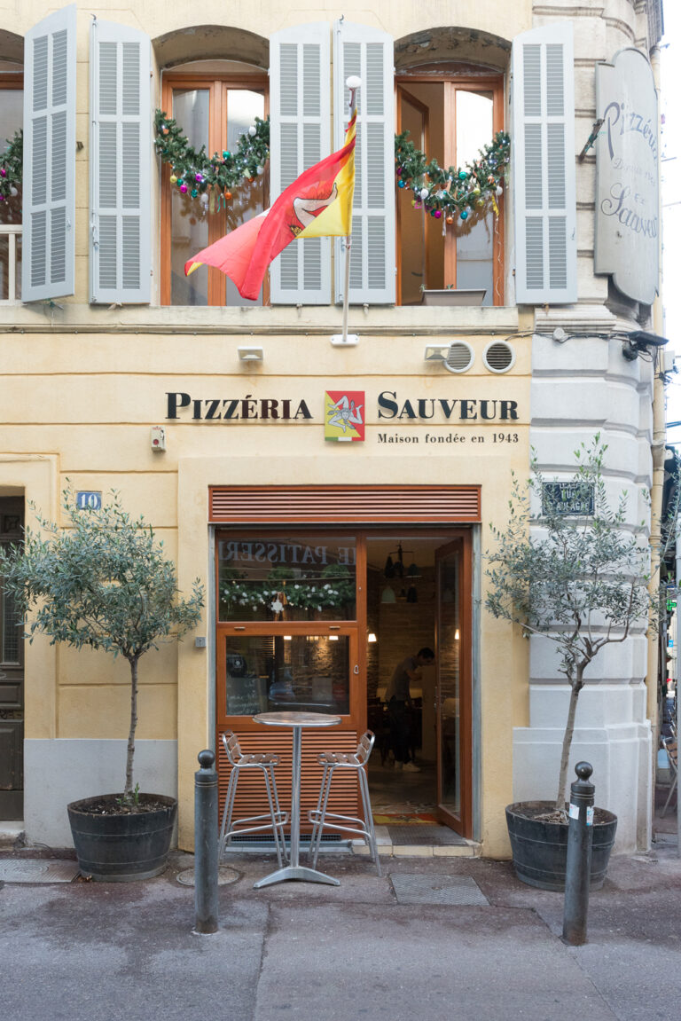 CHEZ SAUVEUR